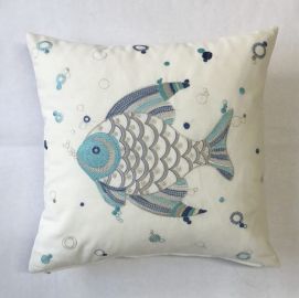 Housse de coussin brodée 43x43 poisson