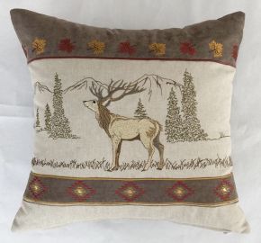 Housse de coussin brodée 43x43 cerf